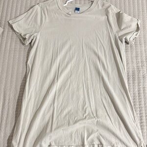 Old Navy Cream Short Sleeve Tee